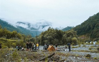 甜蜜蜜剧情介绍电影（甜蜜蜜剧情介绍电影版）