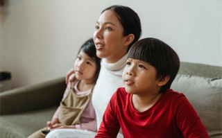 绳化妆电影剧情介绍